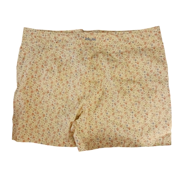 Ralph Ralph Lauren floral shorts. Womens. Size 8. - Picture 8 of 11